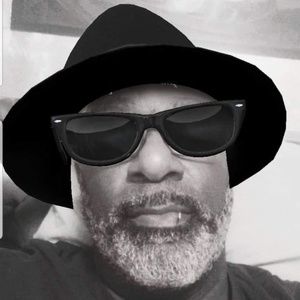 Meet your Posher, Brett